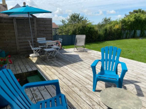 Maison de village avec jardin 15mn des plages, wifi, 2 chambres, jardin